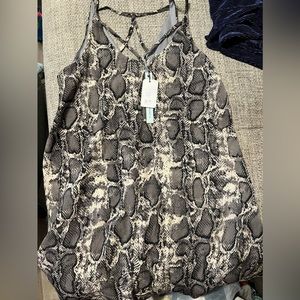 Criss cross back dress from the isle of you. Never worn!